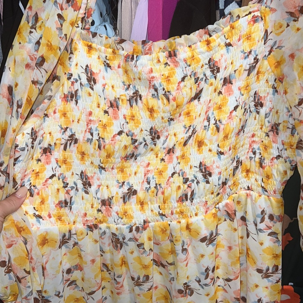 High-Low Yellow Flower Dress - Picture 3 of 3